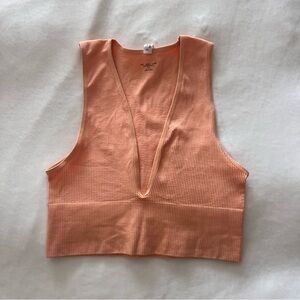 New Urban Outfitters Ribbed Orange Crop Plunge Tank Top Size Medium!!